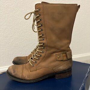 COMBAT BOOTS